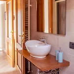 Larius - View - Free Parking