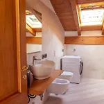 Larius - View - Free Parking マンデッロ・デル・ラーリオ