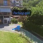 Larius - View - Free Parking * マンデッロ・デル・ラーリオ