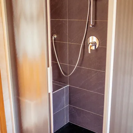 Larius - View Apartamento