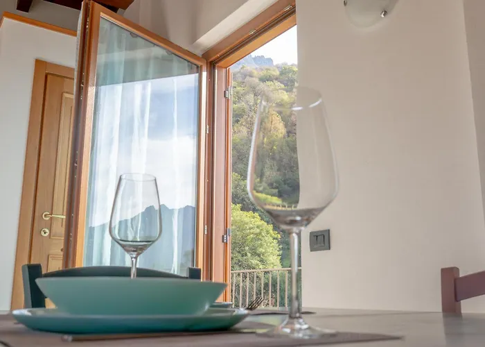 Apartament Larius - View - Free Parking Mandello del Lario
