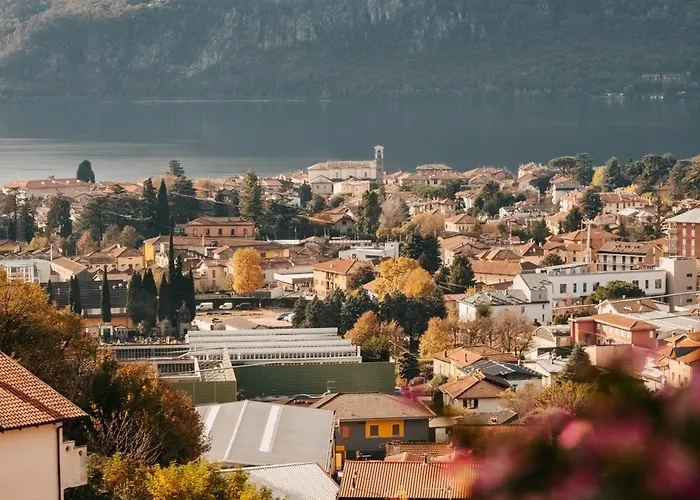 Larius - View - Free Parking *