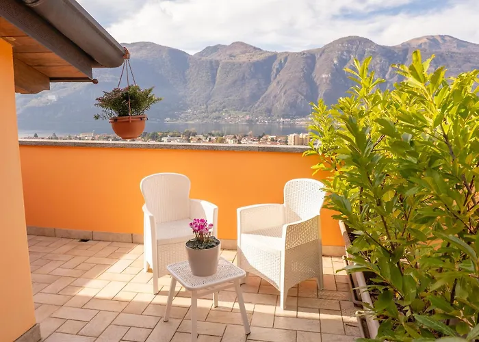 Larius - View - Free Parking Mandello del Lario