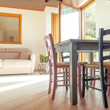 Larius - View Appartamento Mandello del Lario